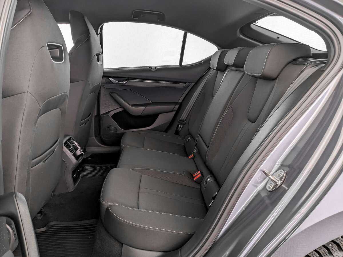 Skoda Octavia с пробегом — 2022 год. Фото: #9