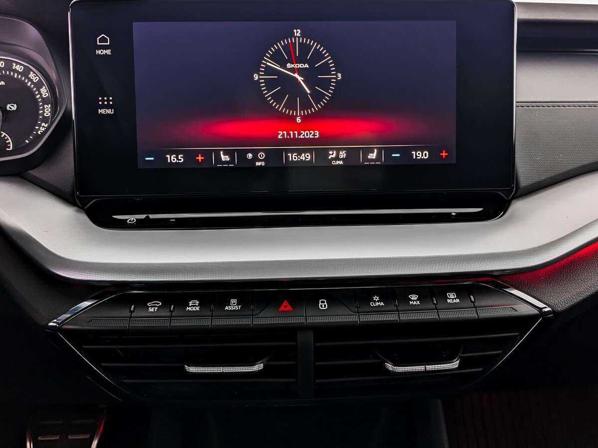 Skoda Octavia с пробегом — 2022 год. Фото: #12