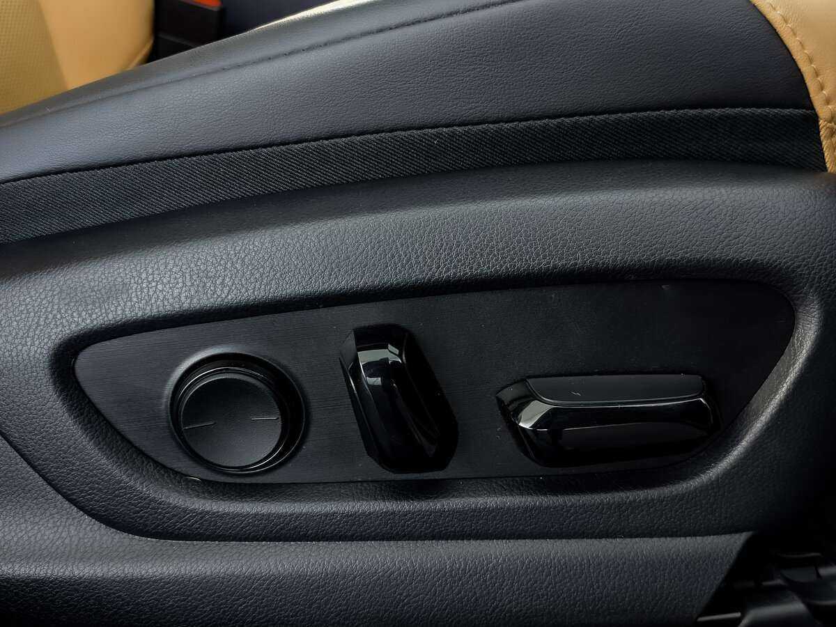 Lexus ES с пробегом — 2022 год. Фото: #21