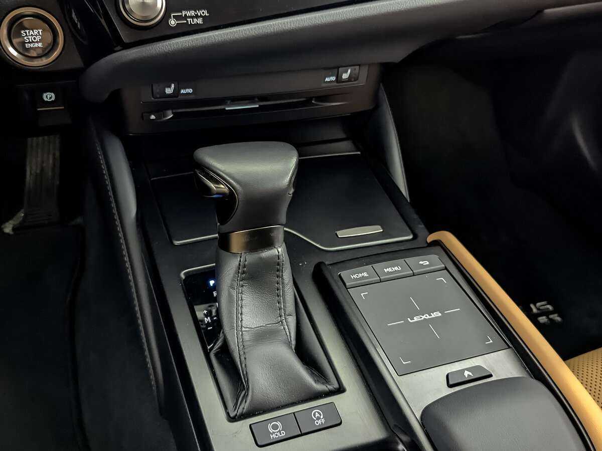 Lexus ES с пробегом — 2022 год. Фото: #23