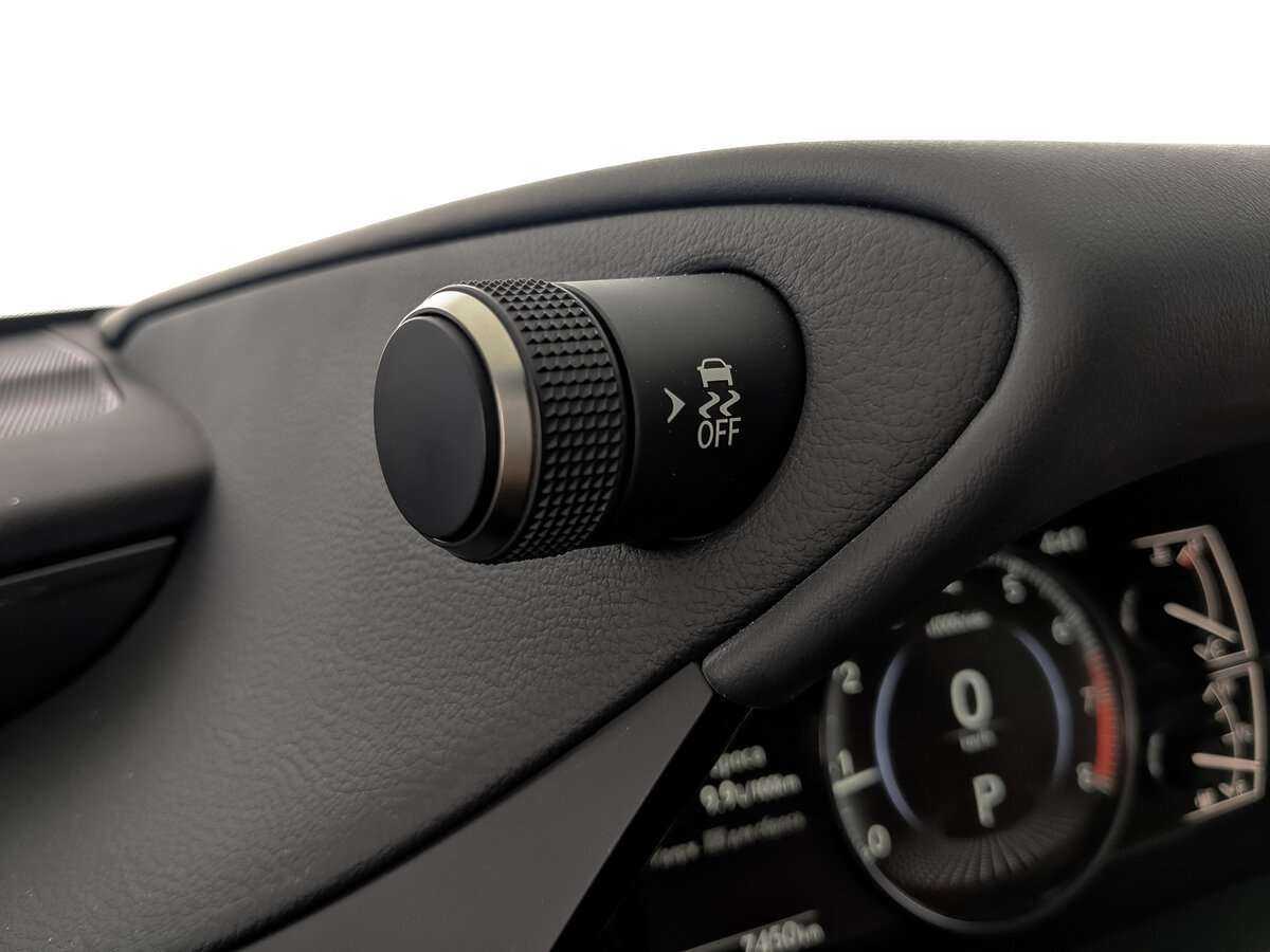 Lexus ES с пробегом — 2022 год. Фото: #25