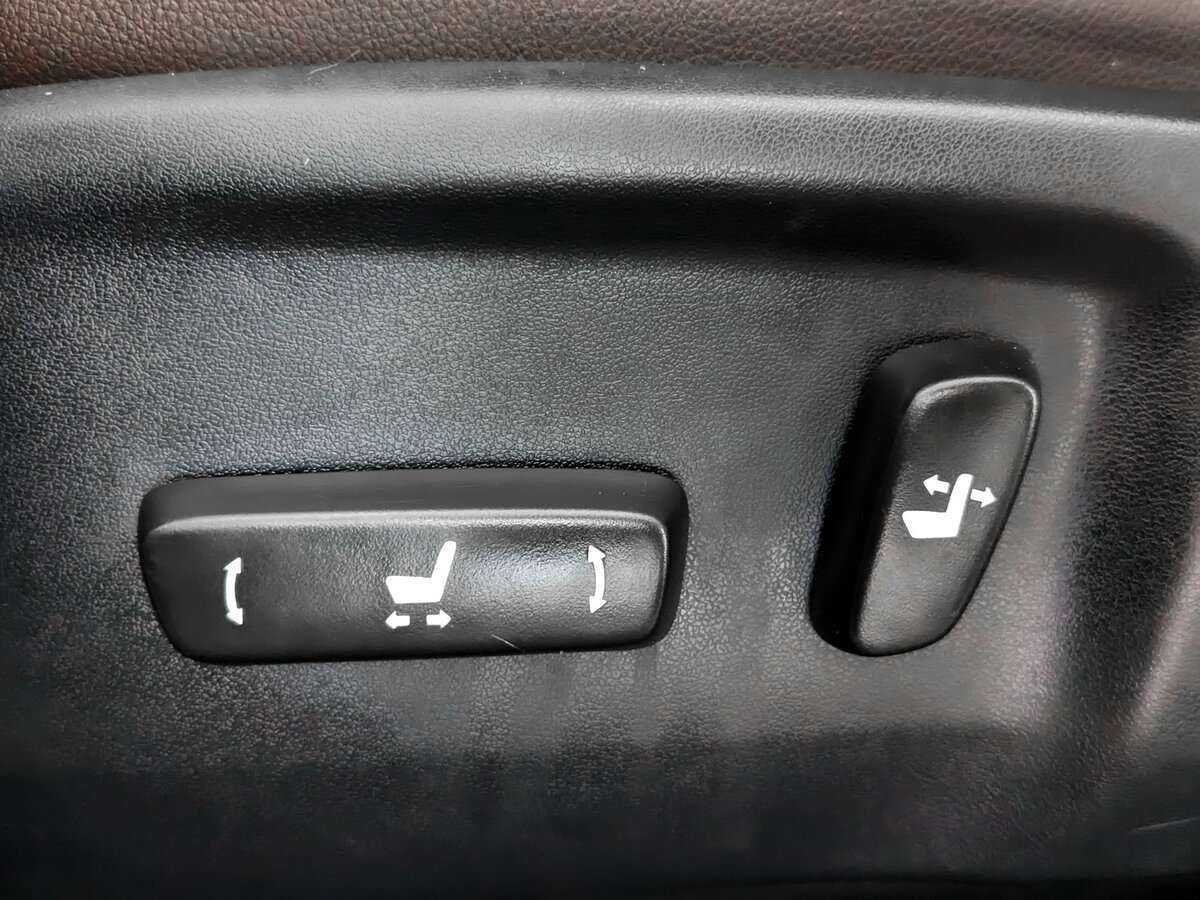 Toyota Fortuner с пробегом — 2019 год. Фото: #16