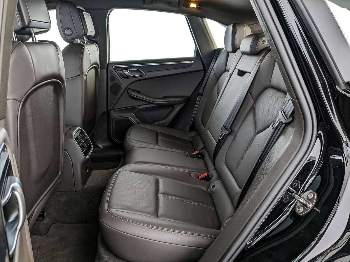 Porsche Macan с пробегом — 2021 год. Фото: #13