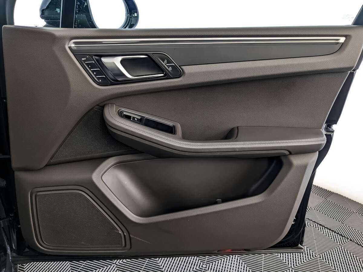 Porsche Macan с пробегом — 2021 год. Фото: #20