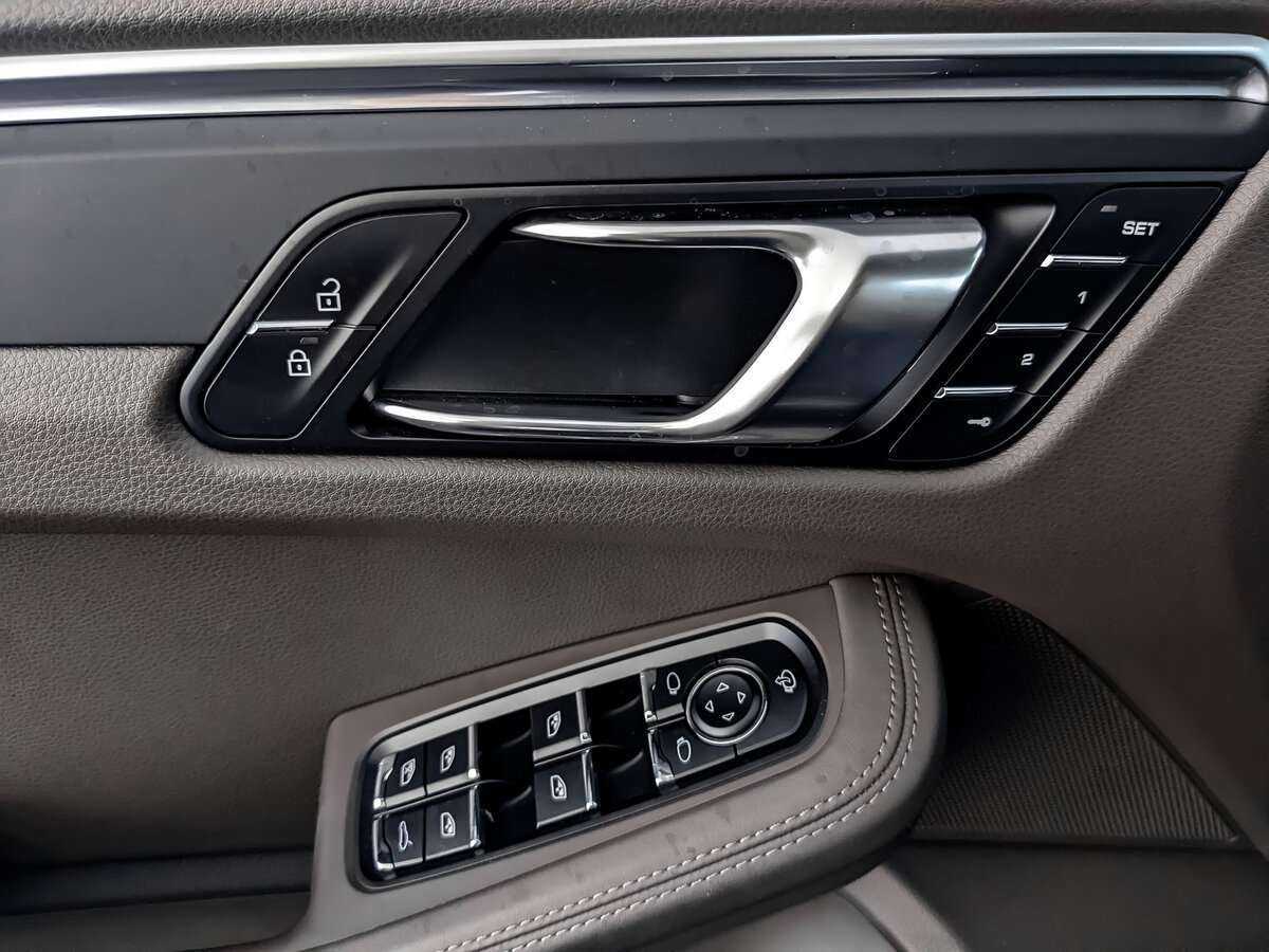 Porsche Macan с пробегом — 2021 год. Фото: #24