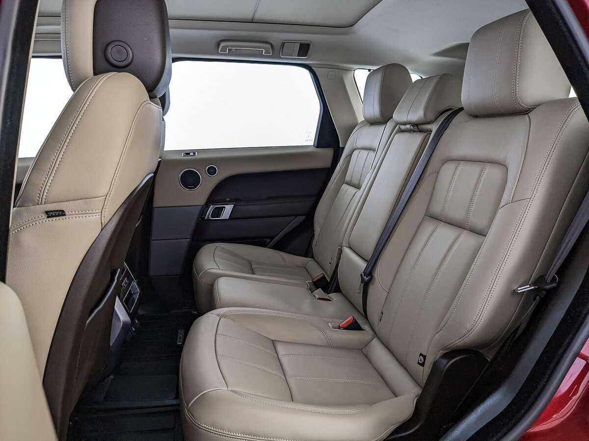 Land Rover Range Rover Sport с пробегом — 2020 год. Фото: #13