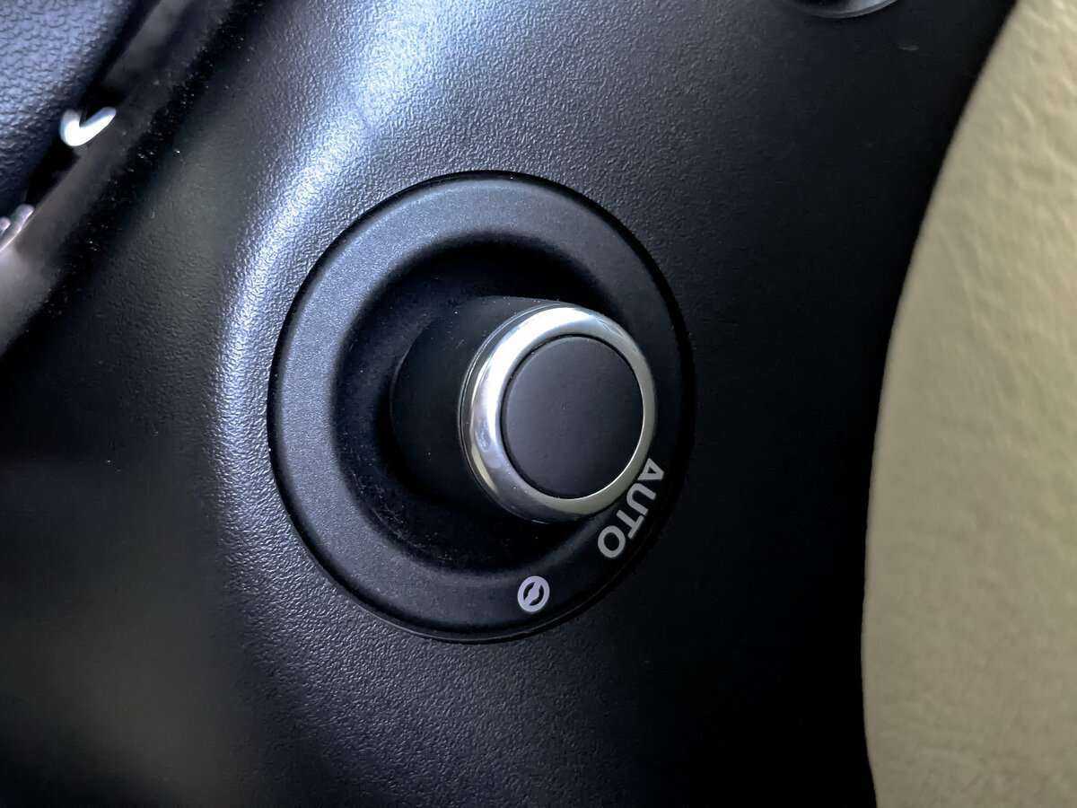 Land Rover Range Rover Sport с пробегом — 2020 год. Фото: #22