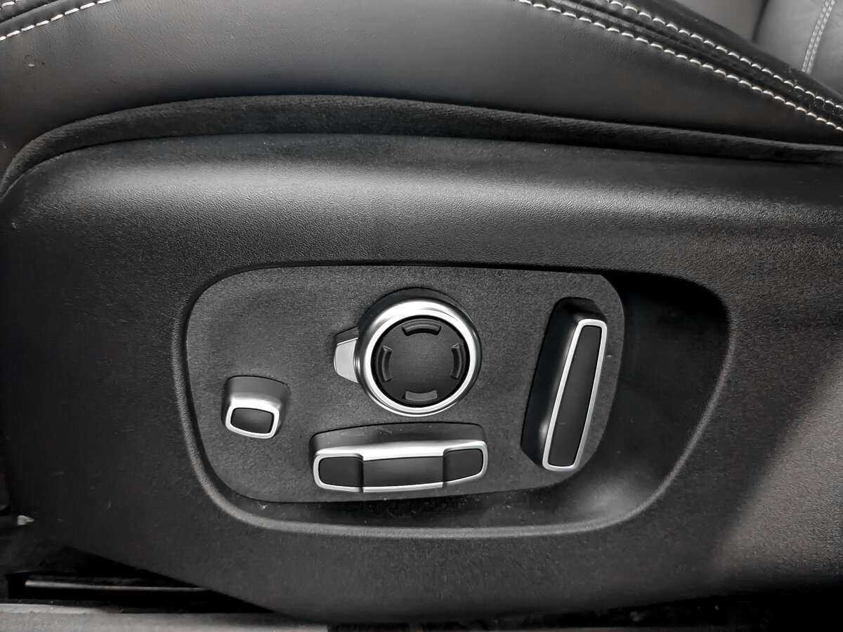 Land Rover Range Rover Velar с пробегом — 2019 год. Фото: #15