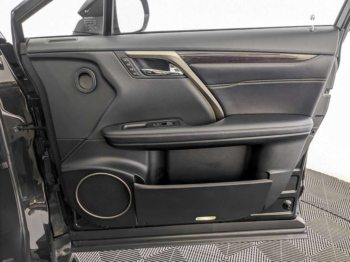 Lexus RX с пробегом — 2018 год. Фото: #18