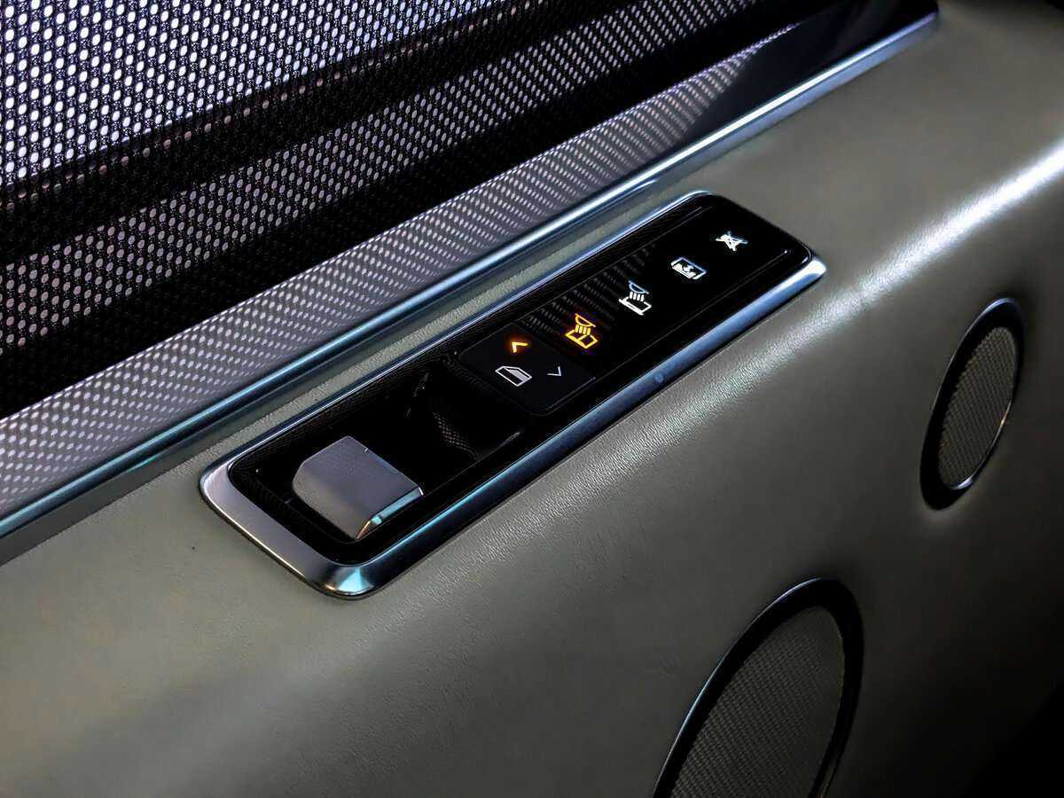 Land Rover Range Rover с пробегом — 2018 год. Фото: #23