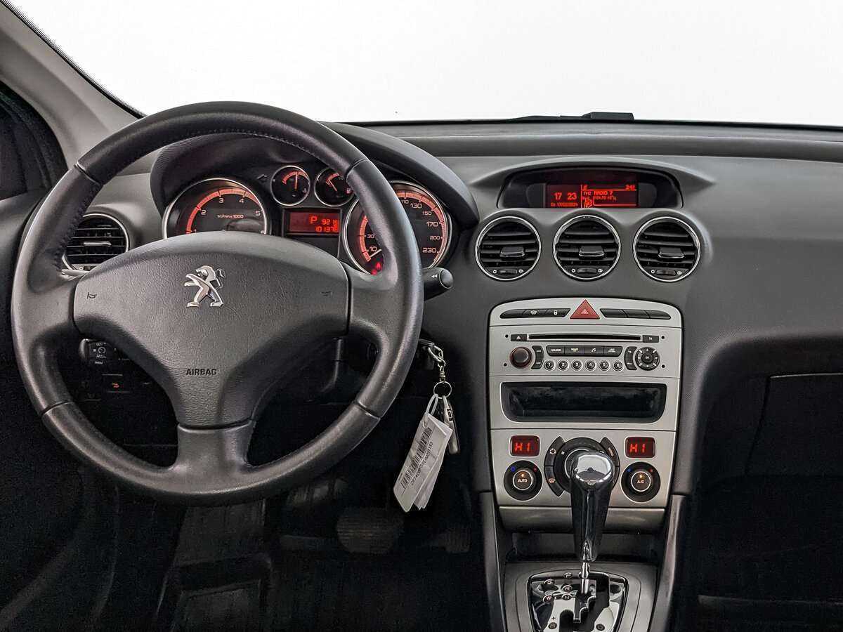 Peugeot 408 с пробегом — 2013 год. Фото: #13