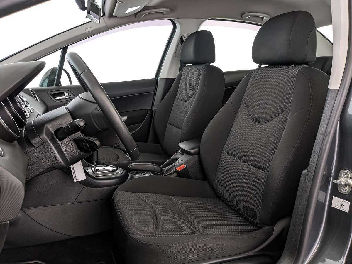 Peugeot 408 с пробегом — 2013 год. Фото: #19