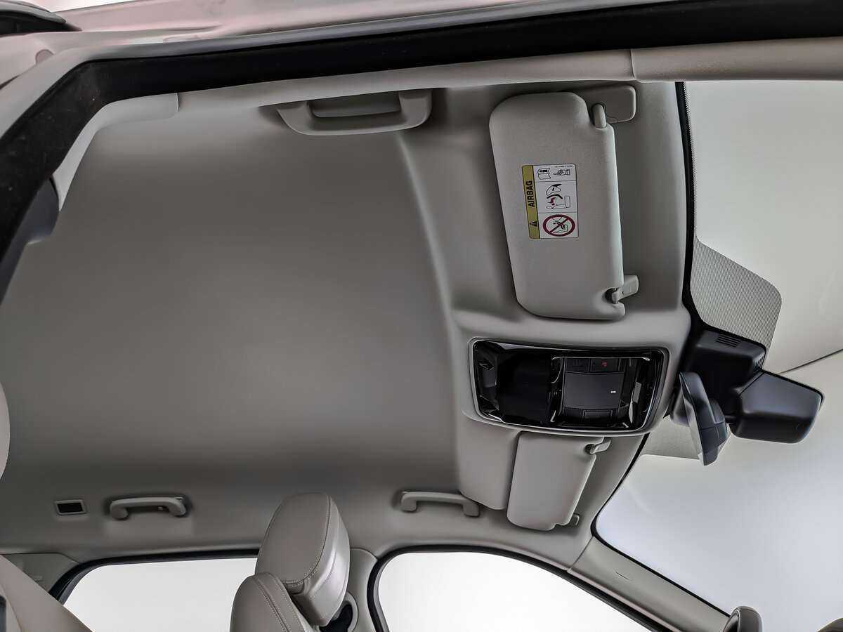 Land Rover Range Rover Velar с пробегом — 2017 год. Фото: #17