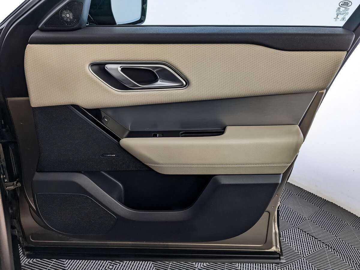 Land Rover Range Rover Velar с пробегом — 2017 год. Фото: #19