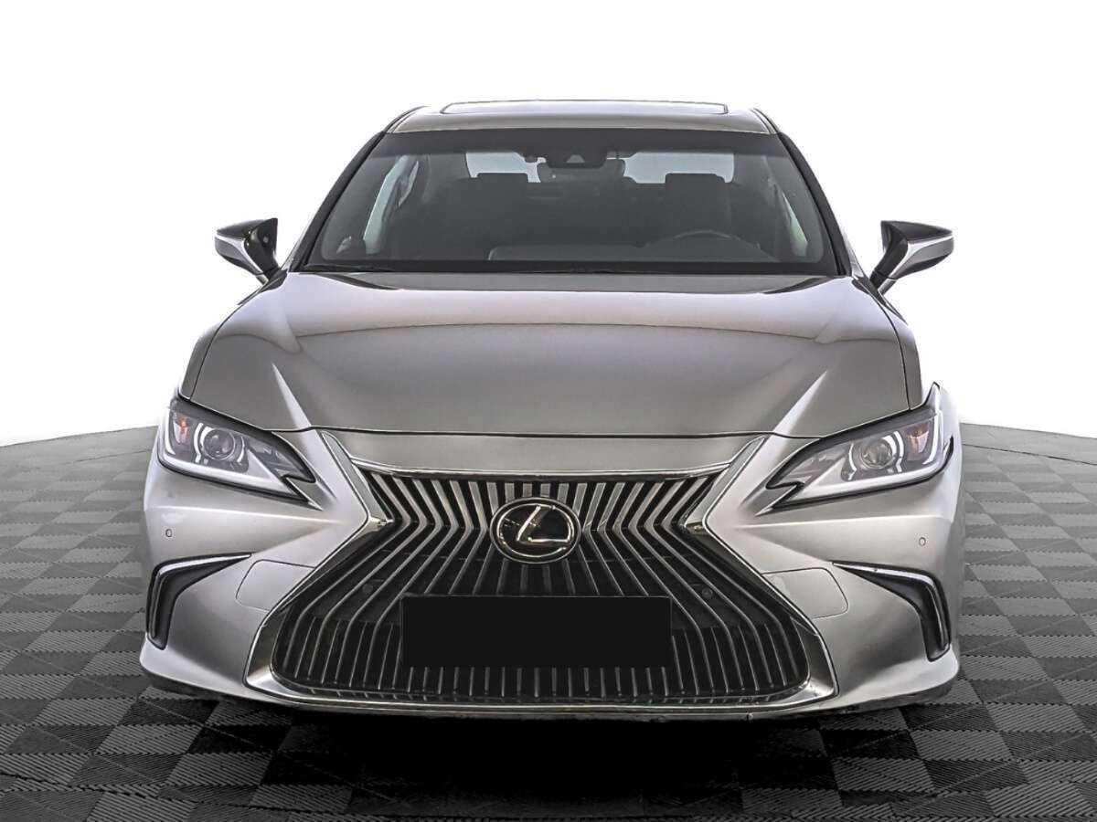 Lexus ES с пробегом — 2020 год. Фото: #1