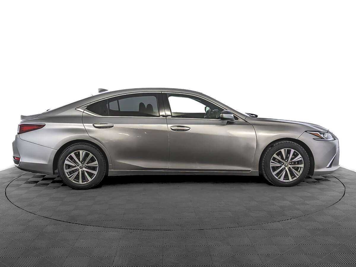 Lexus ES с пробегом — 2020 год. Фото: #3