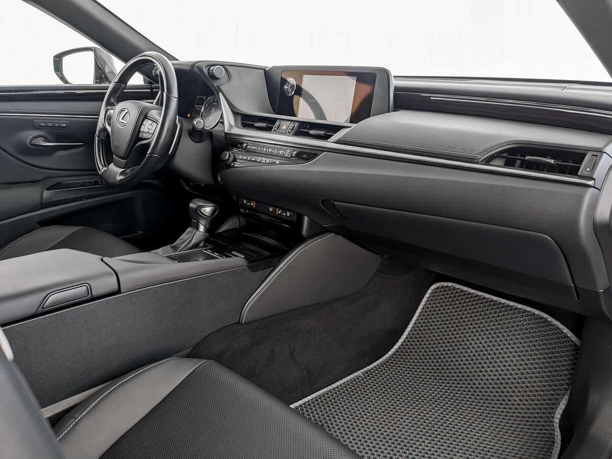 Lexus ES с пробегом — 2020 год. Фото: #8