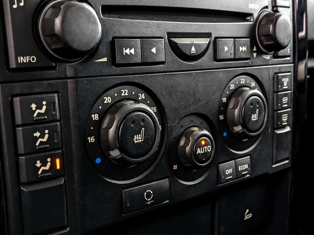 Land Rover Discovery с пробегом — 2008 год. Фото: #22