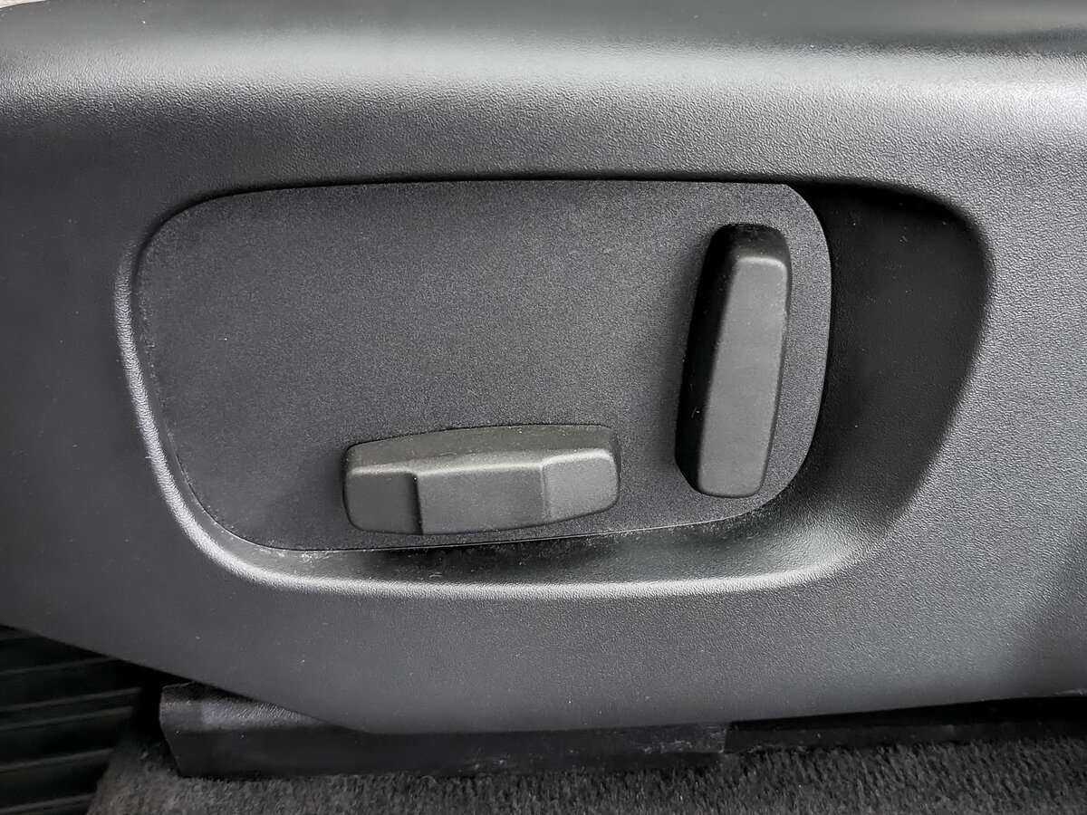 Land Rover Range Rover Velar с пробегом — 2019 год. Фото: #16