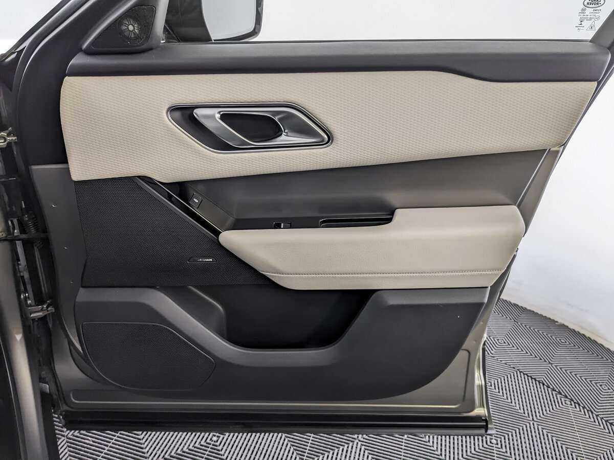Land Rover Range Rover Velar с пробегом — 2019 год. Фото: #21
