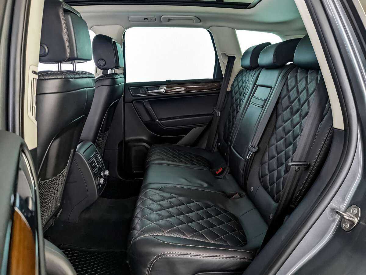 Volkswagen Touareg с пробегом — 2017 год. Фото: #12