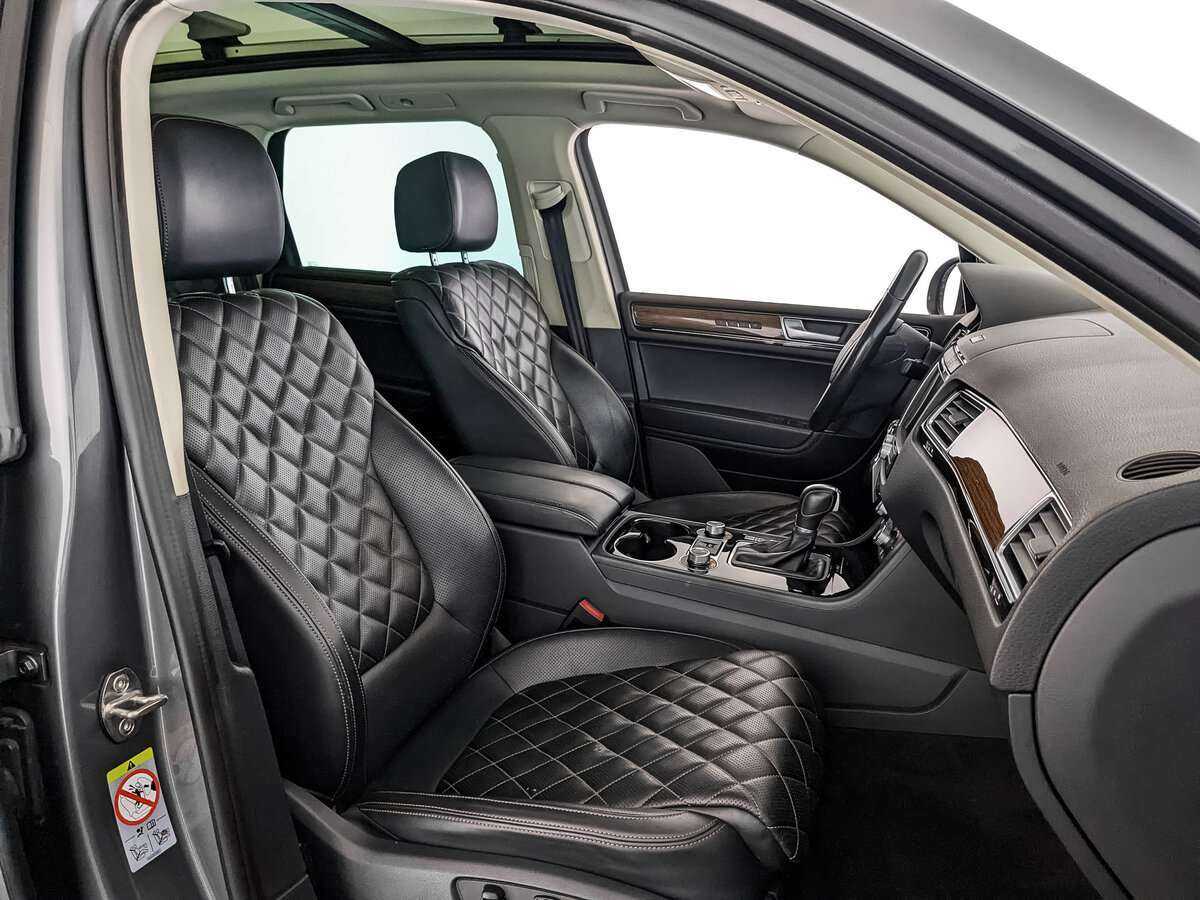Volkswagen Touareg с пробегом — 2017 год. Фото: #18