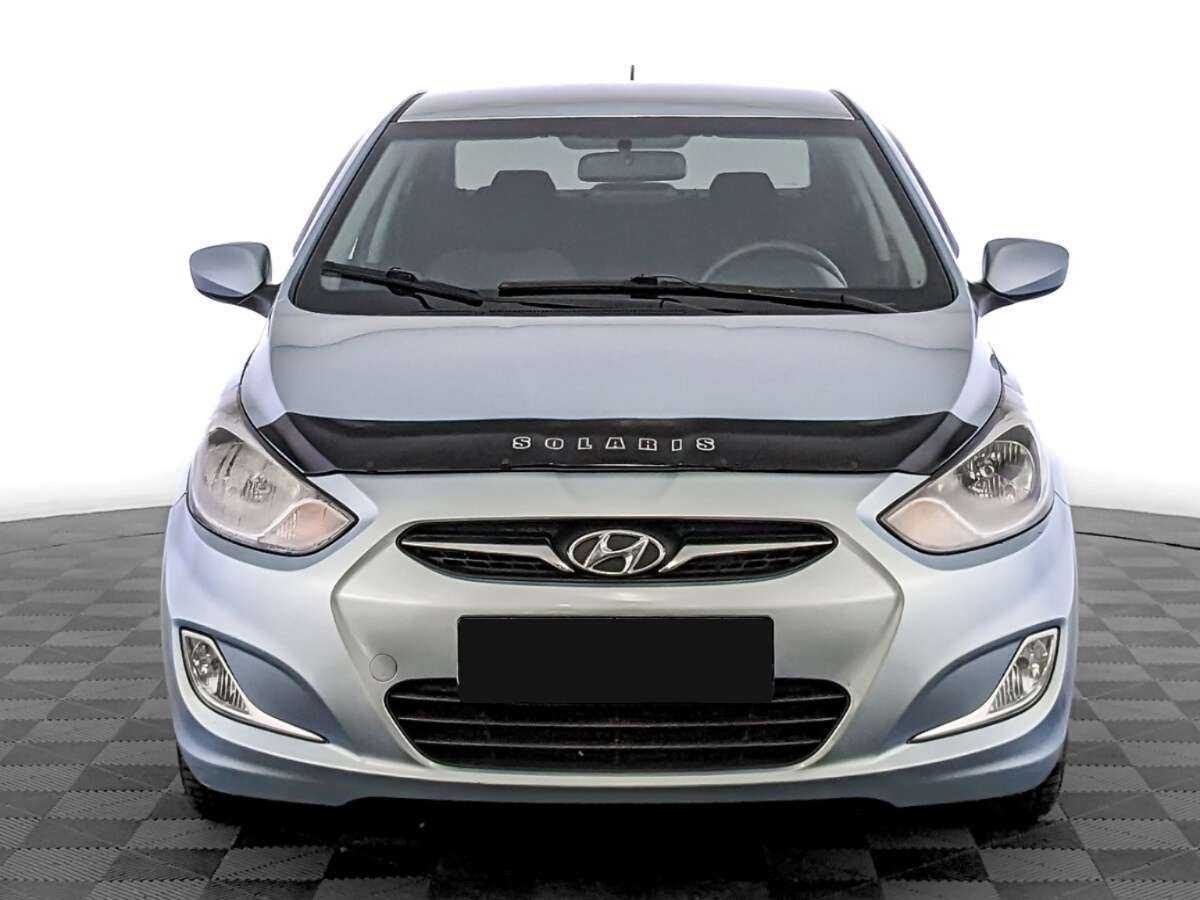 Hyundai Solaris с пробегом — 2011 год. Фото: #1