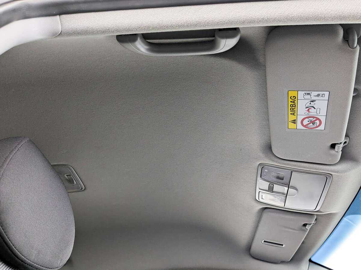 Hyundai Solaris с пробегом — 2011 год. Фото: #14