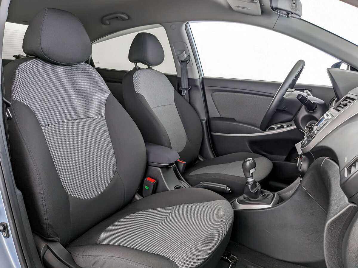 Hyundai Solaris с пробегом — 2011 год. Фото: #15