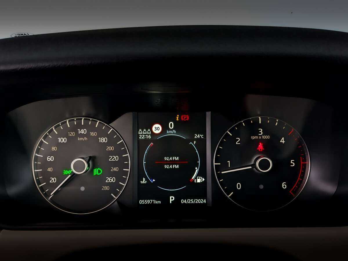 Land Rover Range Rover Velar с пробегом — 2020 год. Фото: #10