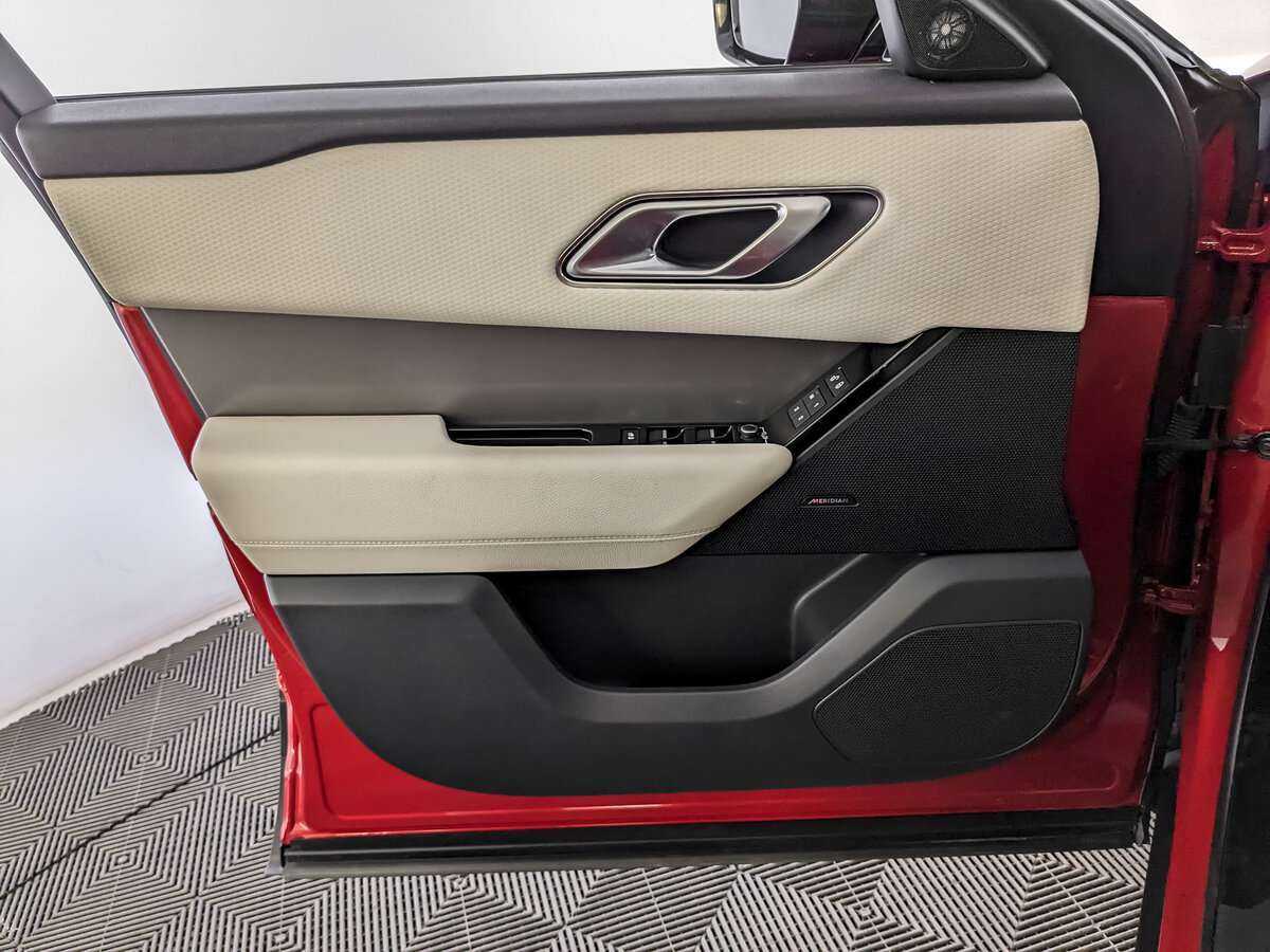 Land Rover Range Rover Velar с пробегом — 2020 год. Фото: #14