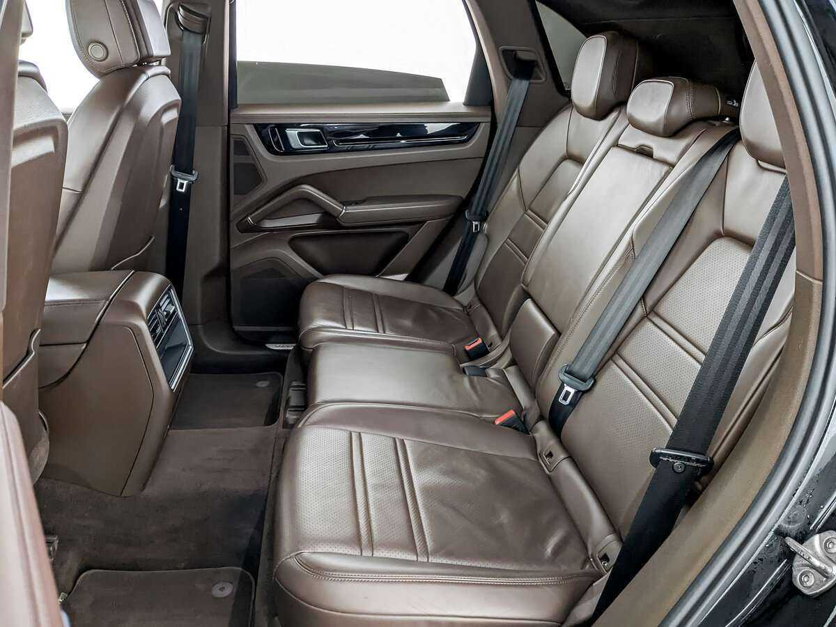 Porsche Cayenne с пробегом — 2019 год. Фото: #9