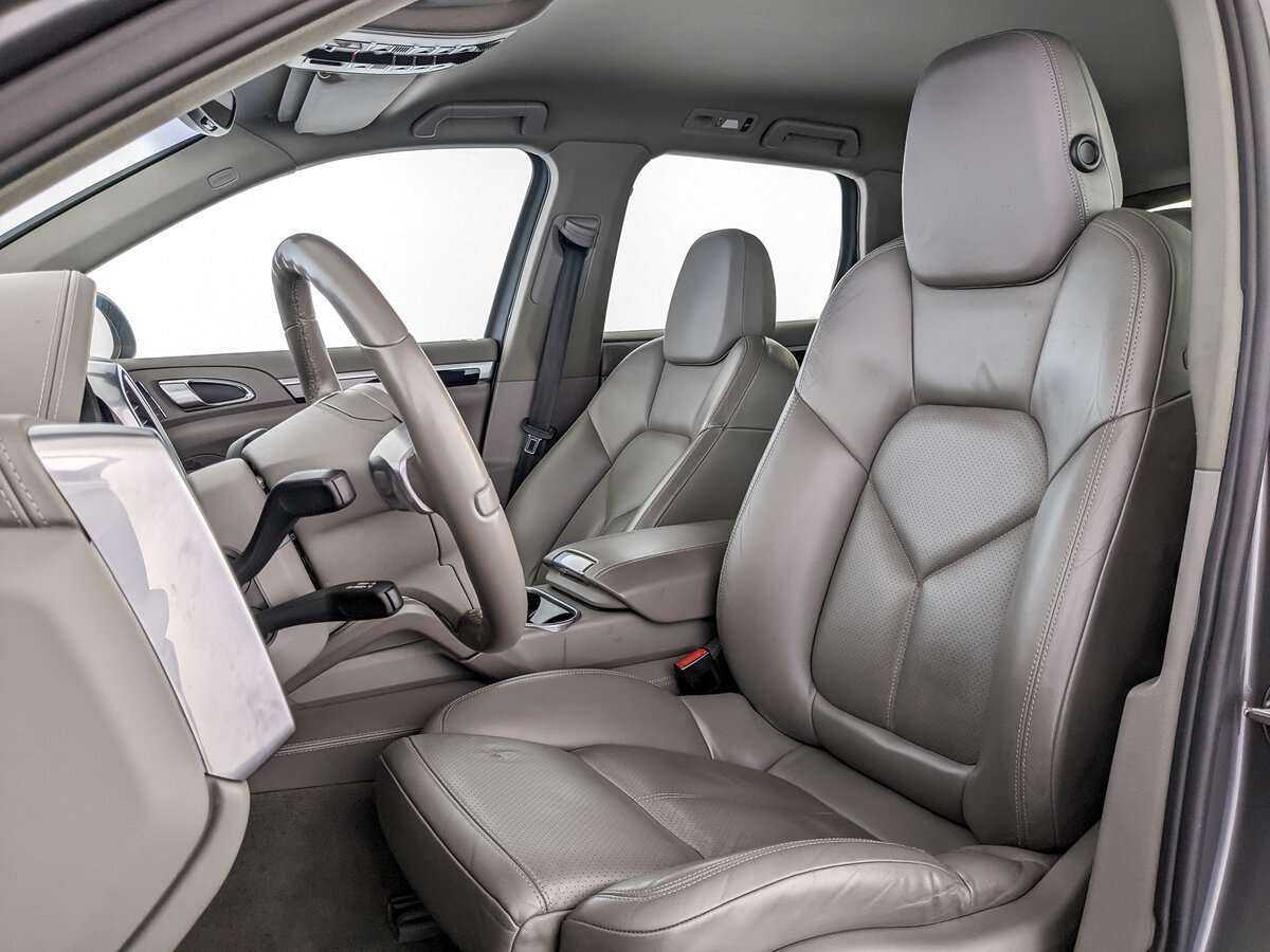 Porsche Cayenne с пробегом — 2012 год. Фото: #15