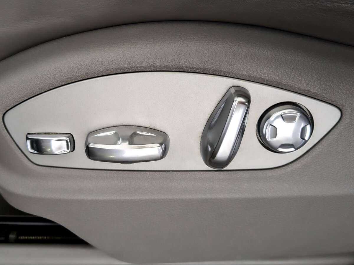 Porsche Cayenne с пробегом — 2012 год. Фото: #16