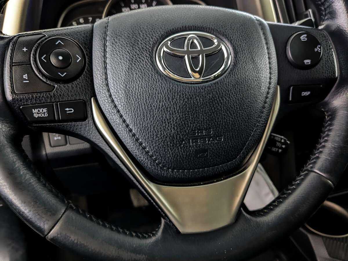Toyota RAV4 с пробегом — 2014 год. Фото: #21