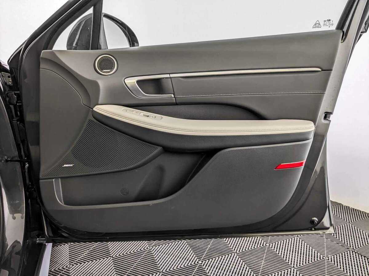 Hyundai Sonata с пробегом — 2022 год. Фото: #19
