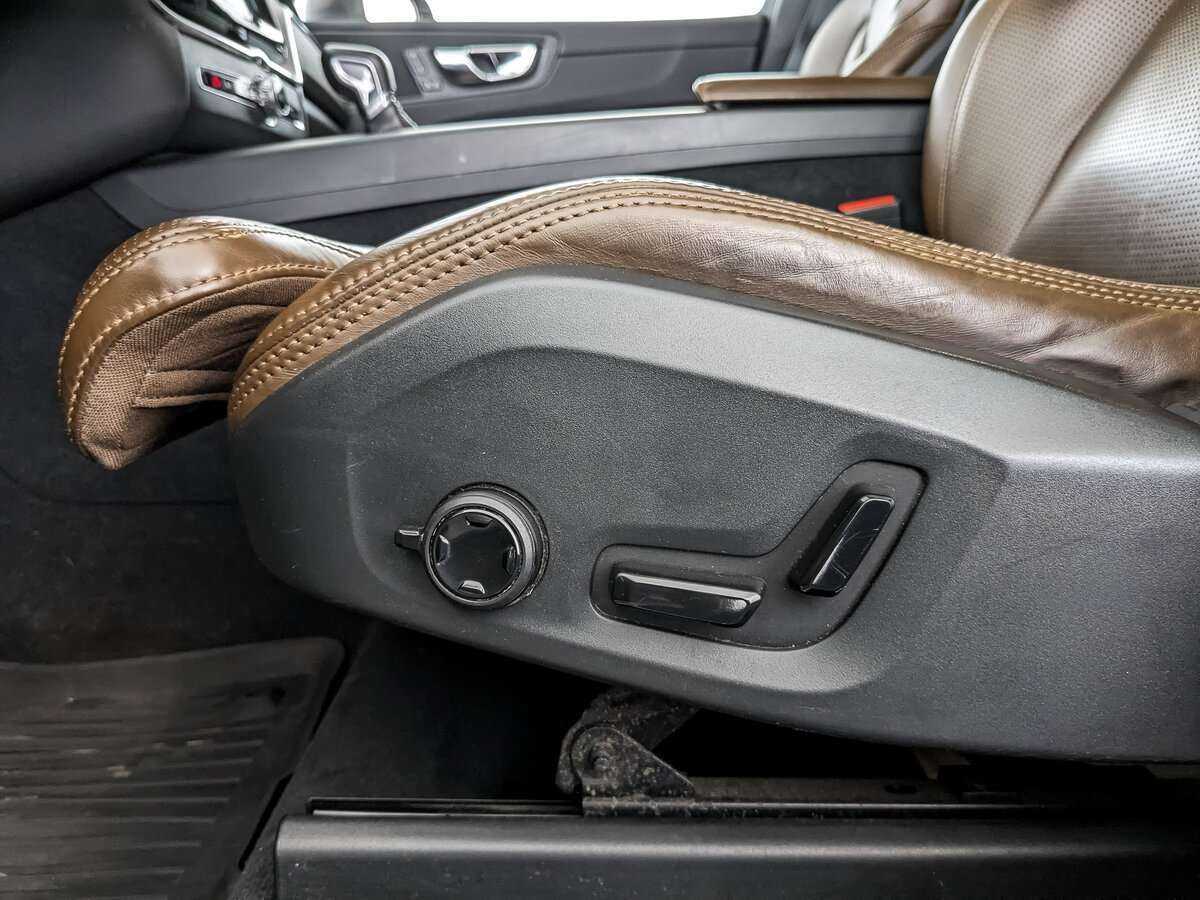 Volvo XC60 с пробегом — 2018 год. Фото: #20