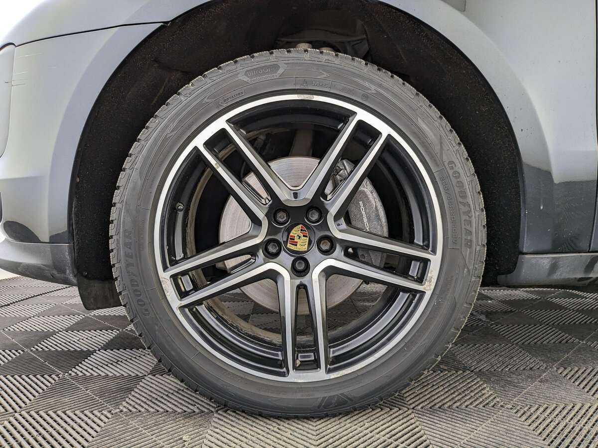 Porsche Macan с пробегом — 2020 год. Фото: #11