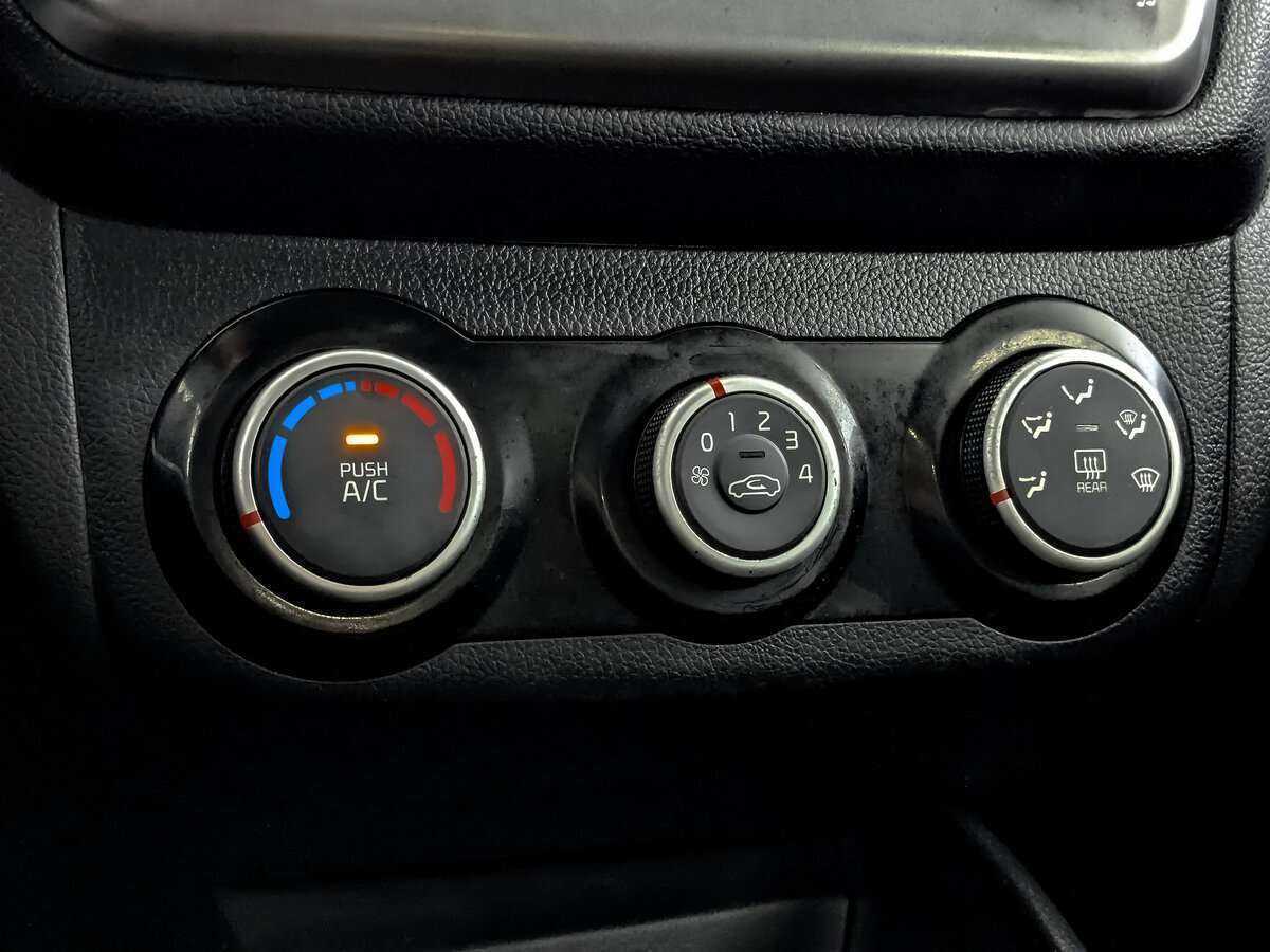 Kia Rio с пробегом — 2017 год. Фото: #15