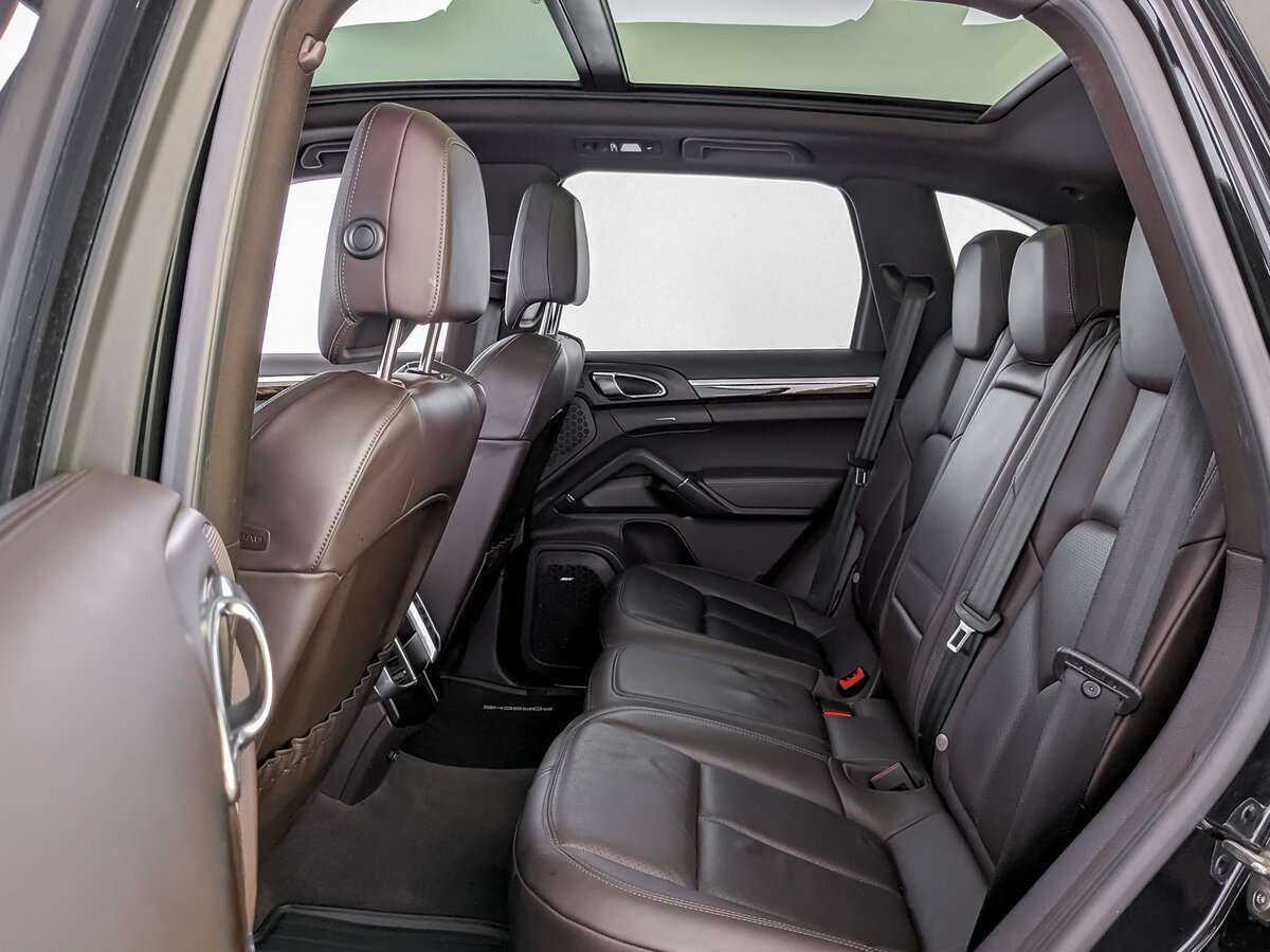 Porsche Cayenne с пробегом — 2013 год. Фото: #9