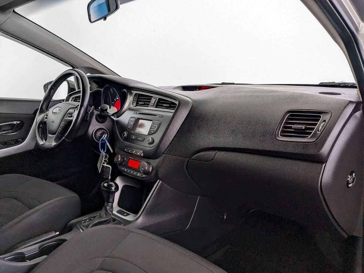 Kia Ceed с пробегом — 2017 год. Фото: #10