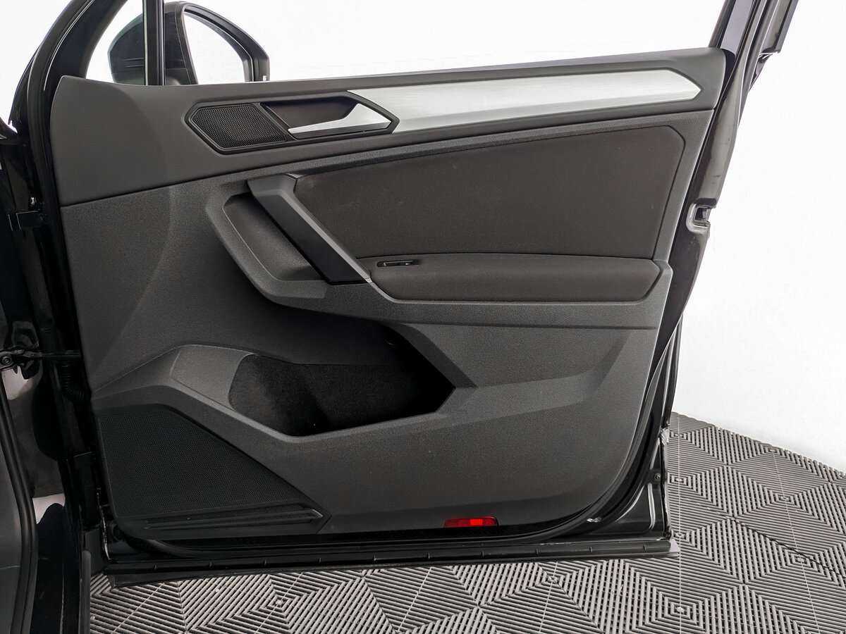 Volkswagen Tiguan с пробегом — 2021 год. Фото: #19