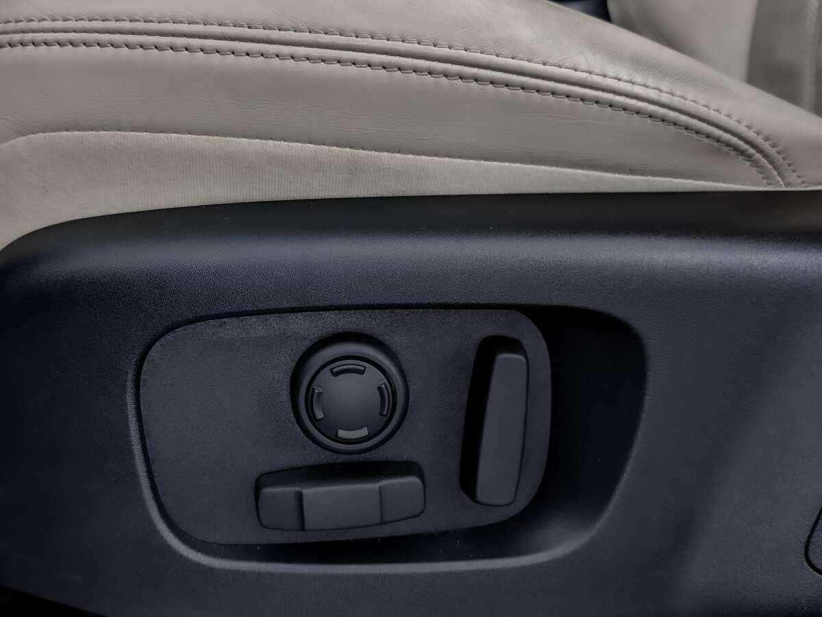 Land Rover Range Rover Sport с пробегом — 2020 год. Фото: #18