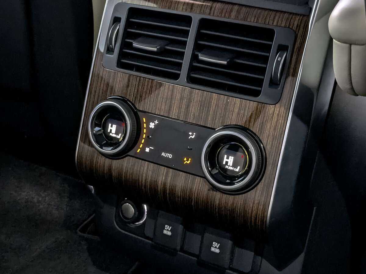 Land Rover Range Rover Sport с пробегом — 2020 год. Фото: #24