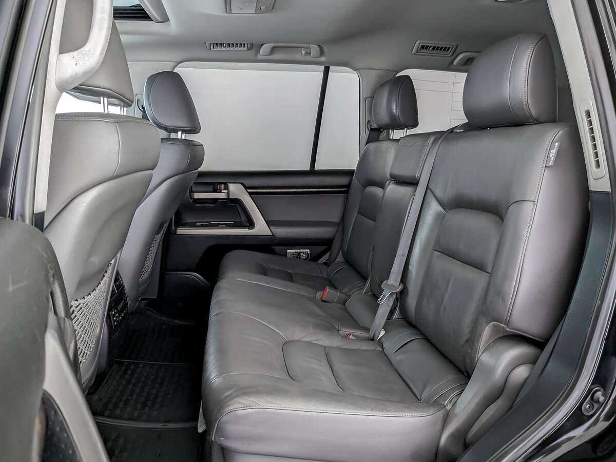 Toyota Land Cruiser с пробегом — 2008 год. Фото: #5