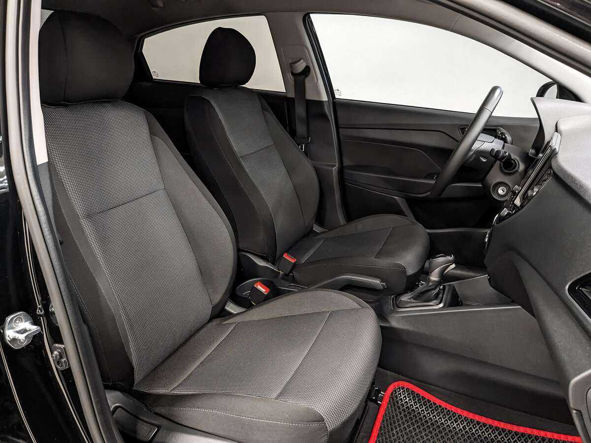 Hyundai Solaris с пробегом — 2021 год. Фото: #19