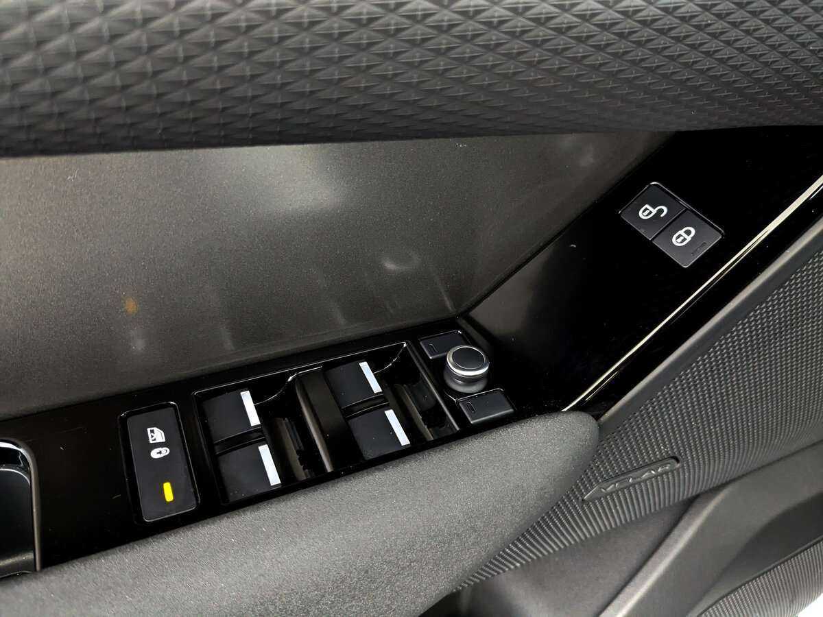 Land Rover Range Rover Velar с пробегом — 2020 год. Фото: #20