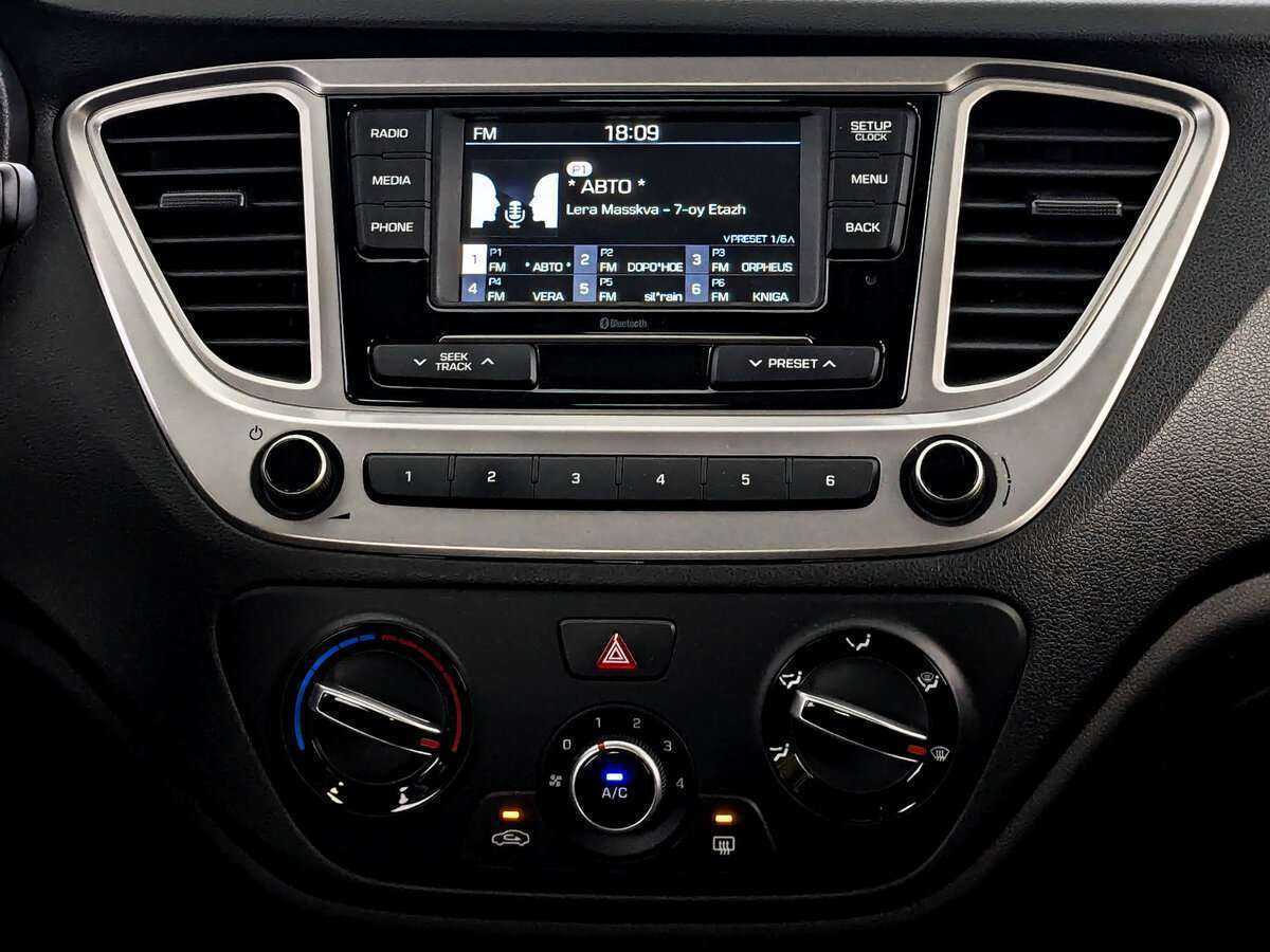 Hyundai Solaris с пробегом — 2022 год. Фото: #14