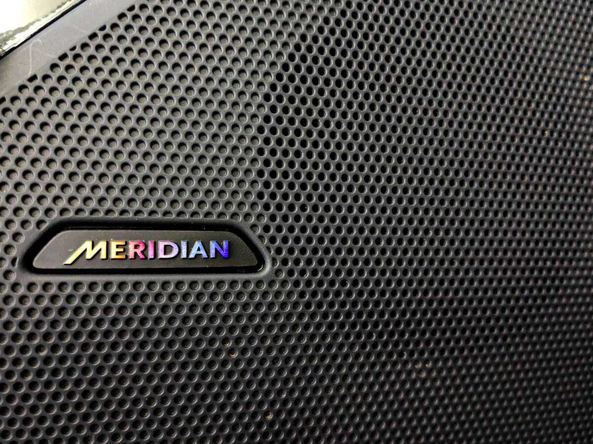 Land Rover Range Rover Velar с пробегом — 2021 год. Фото: #22