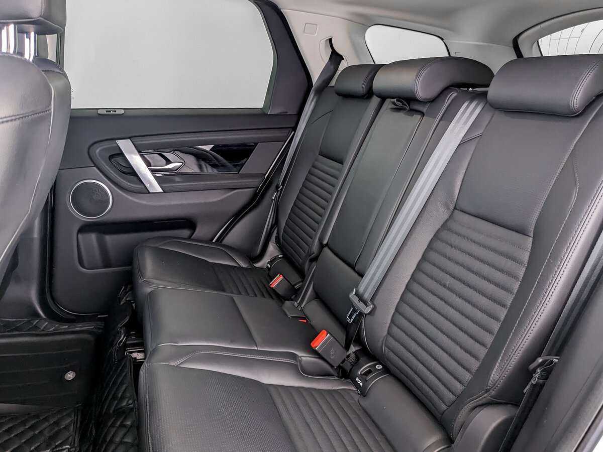 Land Rover Discovery Sport с пробегом — 2022 год. Фото: #10